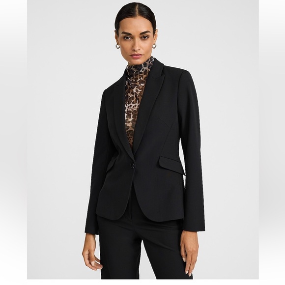 LIKE NEW/EUC Express Editor Studio Stretch Twill Fitted
One Button Blazer - Picture 3 of 10